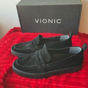 VIONIC UPTOWN LOAFER BLACK Suede SZ 8.5